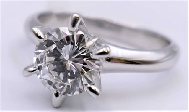 【和歌山のダイヤモンド専門店】指輪の宝石は大きいと高くなる？ダイヤモンドの価格が決まる仕組み